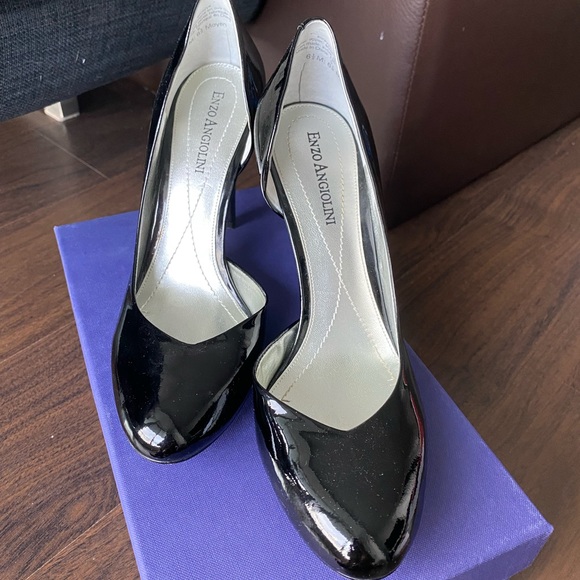 Enzo Angiolini Black Patent Pumps - Picture 3 of 5
